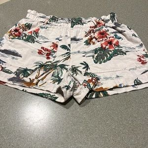 Hawaiian shorts